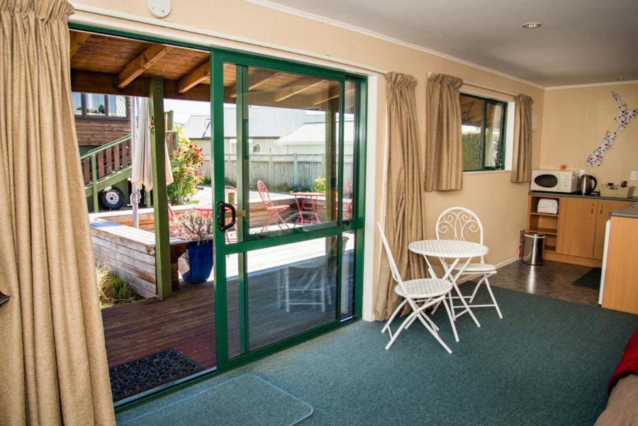 Te Waka Lodge Te Anau Bagian luar foto