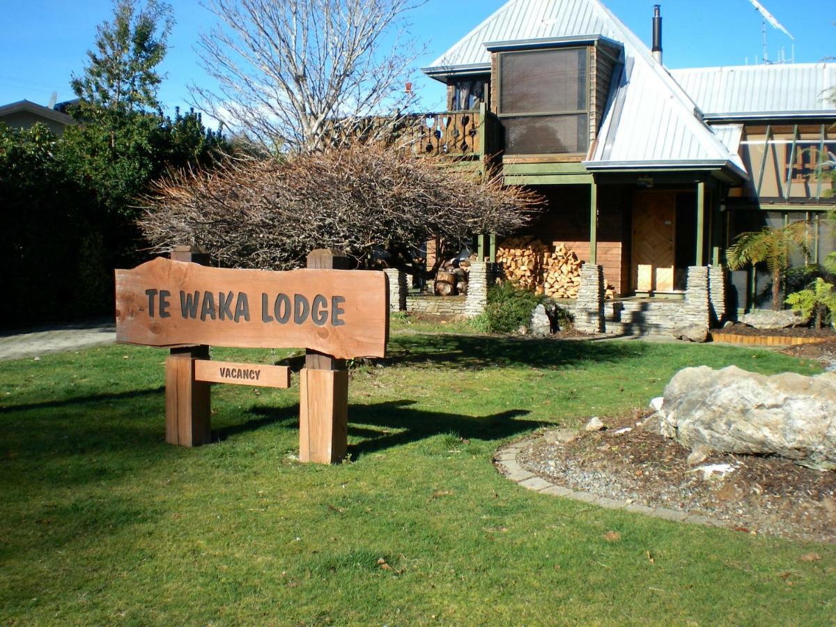 Te Waka Lodge Te Anau Bagian luar foto